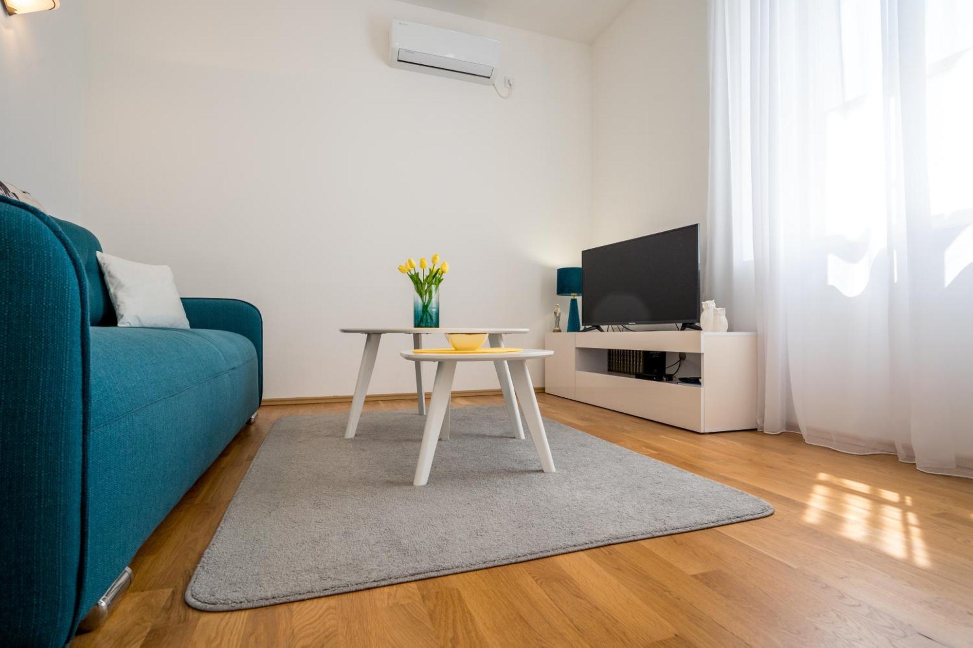 Apartment Lana Tivat Ngoại thất bức ảnh